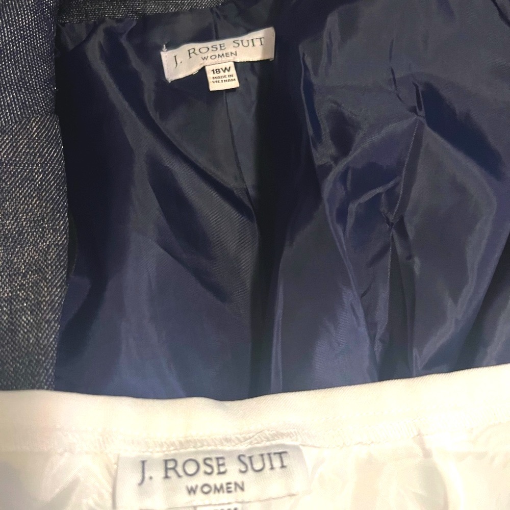 Pant suit